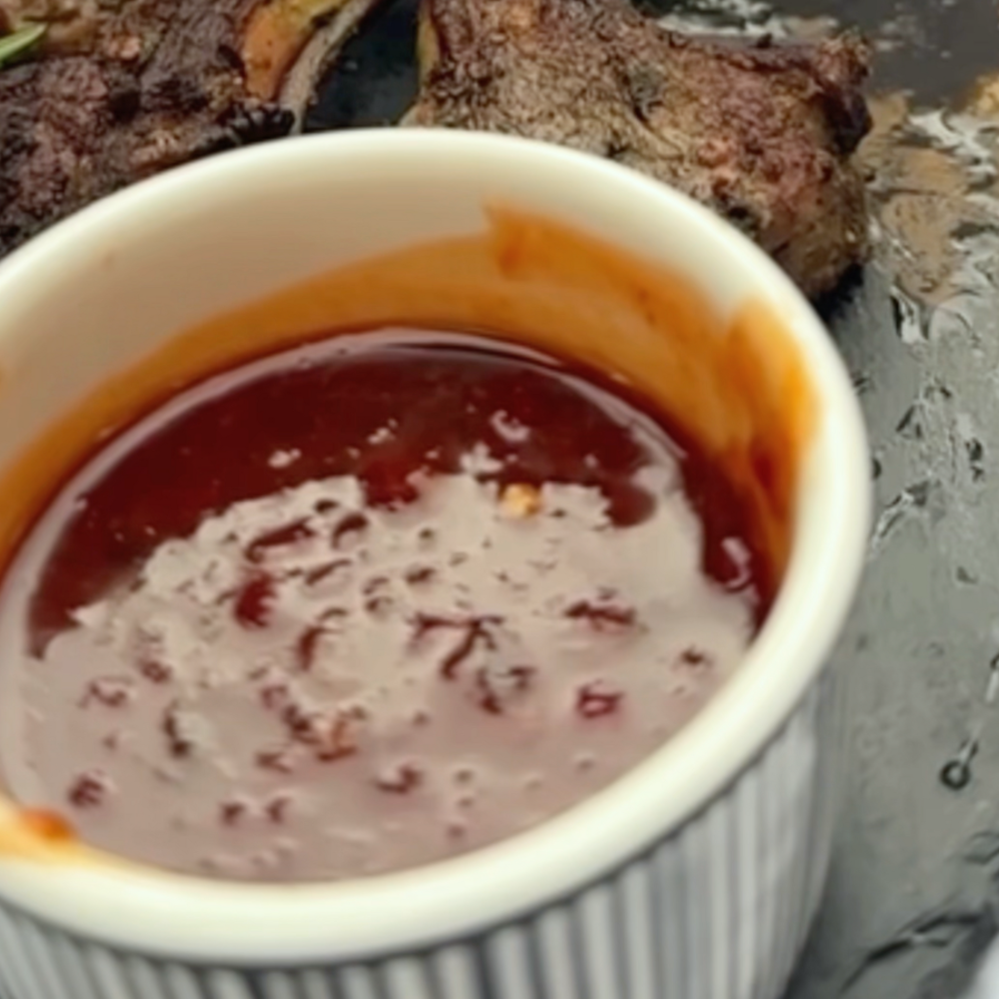 Paprika Honig Chutney Piperomelo aus Griechenland als Dip zu gegrilltem Fleisch